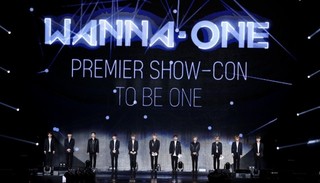 Wanna One Premier Show-Con cover